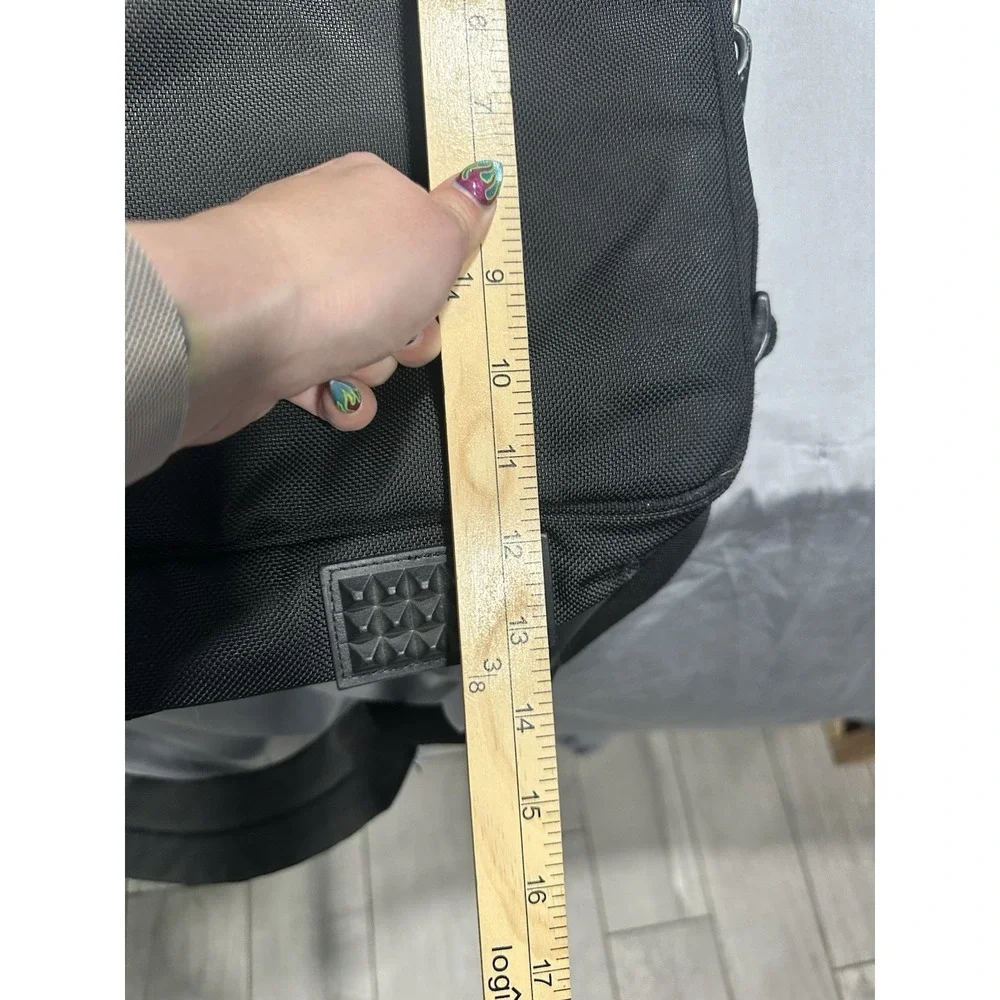 North Face Black Messenger Bag Laptop Strap & Handles